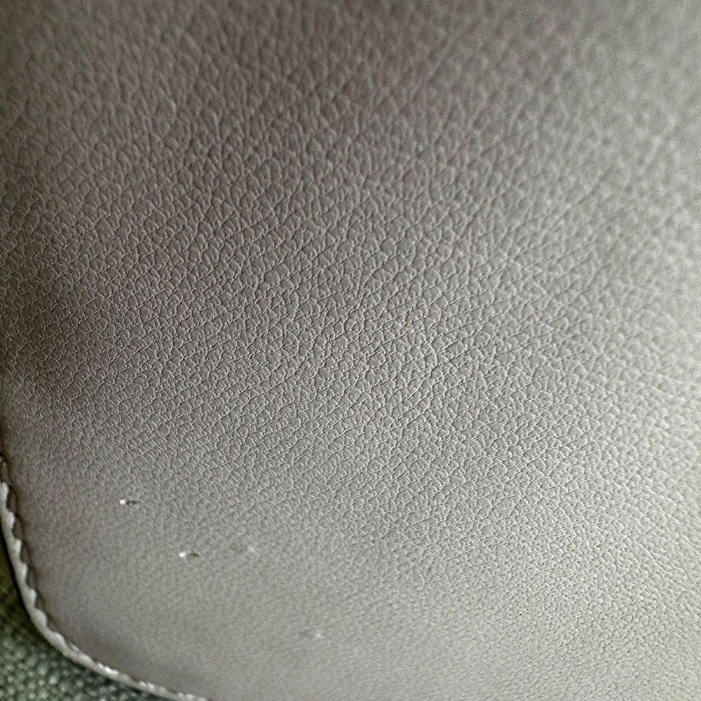 Michael Kors Light Pink Quilted Crossbody Bag - Picture 12 of 15